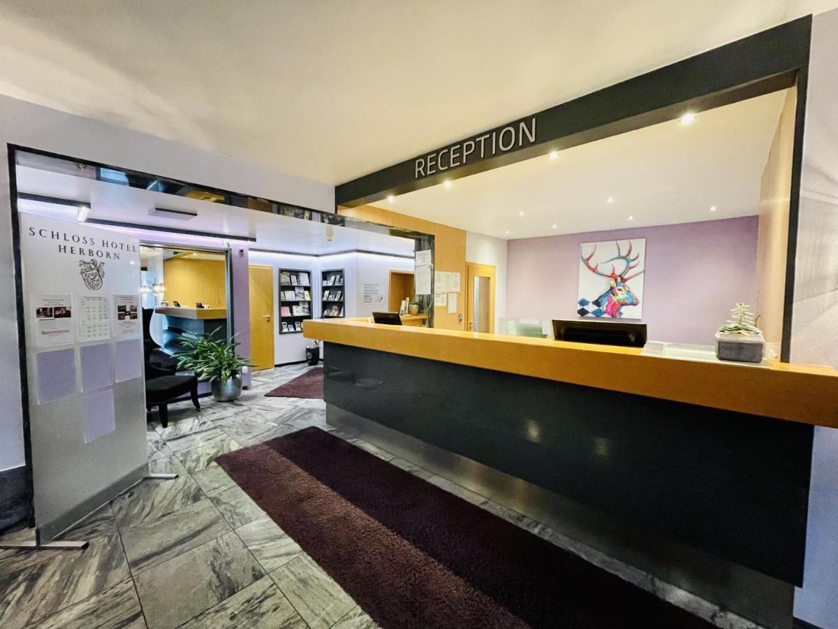 Schloss Hotel Herborn Экстерьер фото