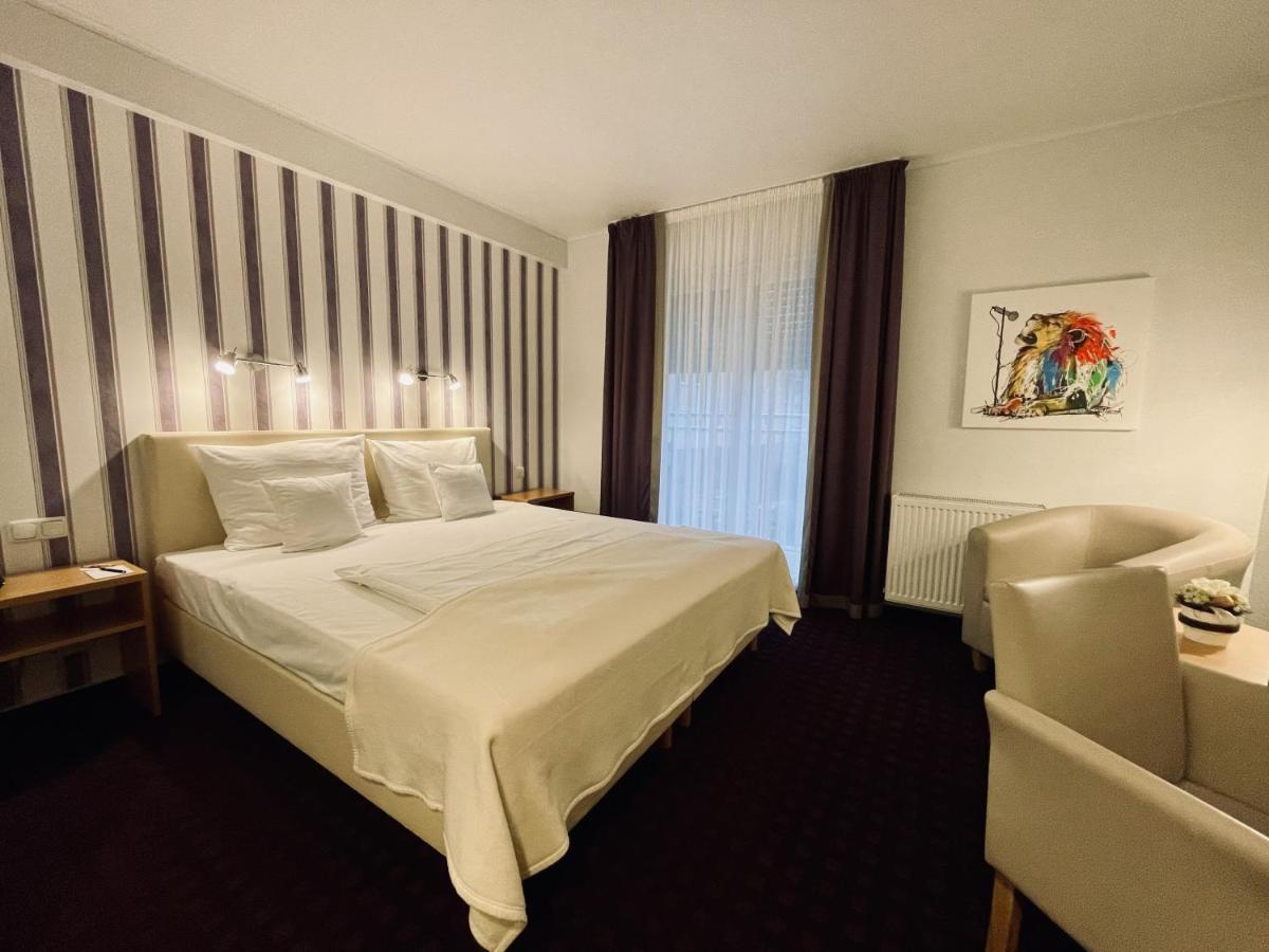 Schloss Hotel Herborn Экстерьер фото