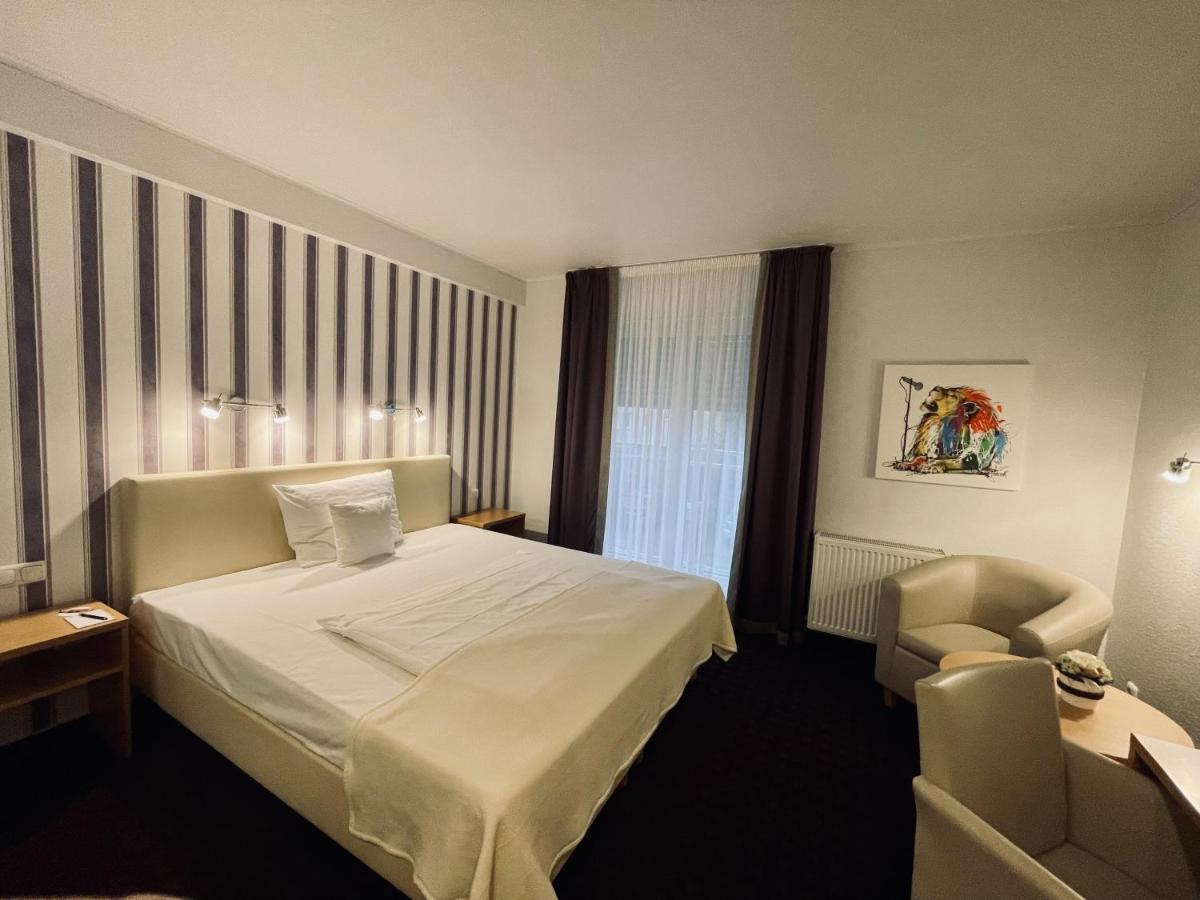 Schloss Hotel Herborn Экстерьер фото