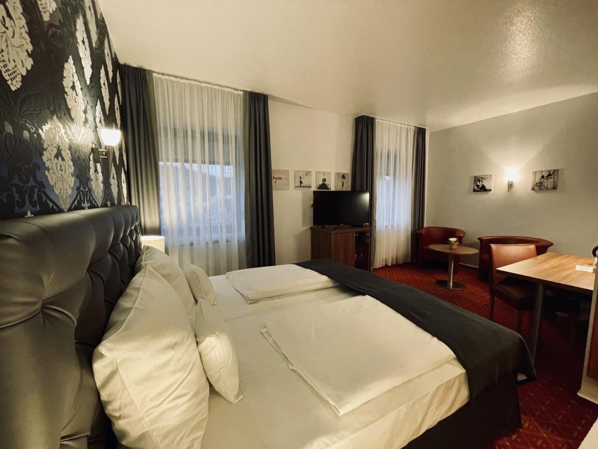 Schloss Hotel Herborn Экстерьер фото